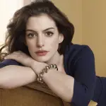 Anne Hathaway ,