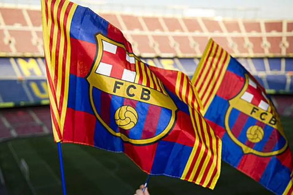 Banderas del FC Barcelona en el Spotify Camp Nou - Archivo