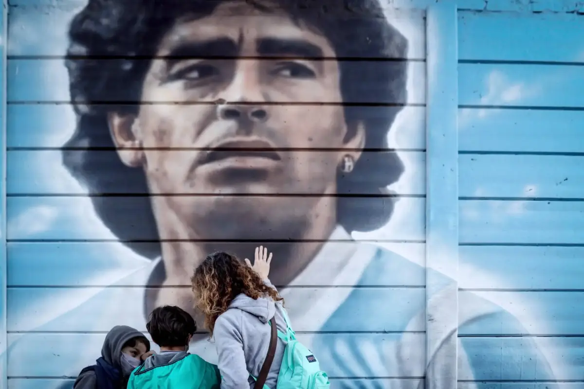 diego-maradona-traslado-de-su-cuerpo-octubre-2024-scaled-1.webp, 