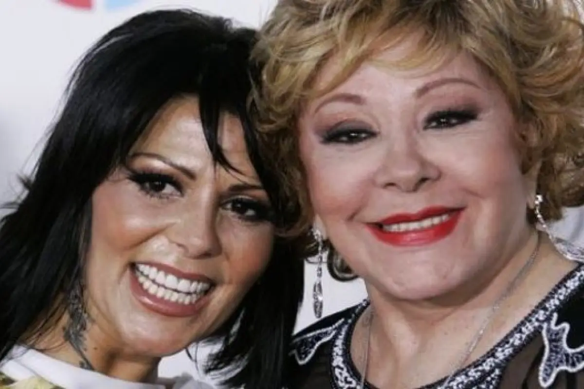 espectaculos-alejandra-guzman-su-padre-hizo-esta-dolorosa-confesion-sobre-su-nacimiento-n288596-624x352-393703.jpg, 