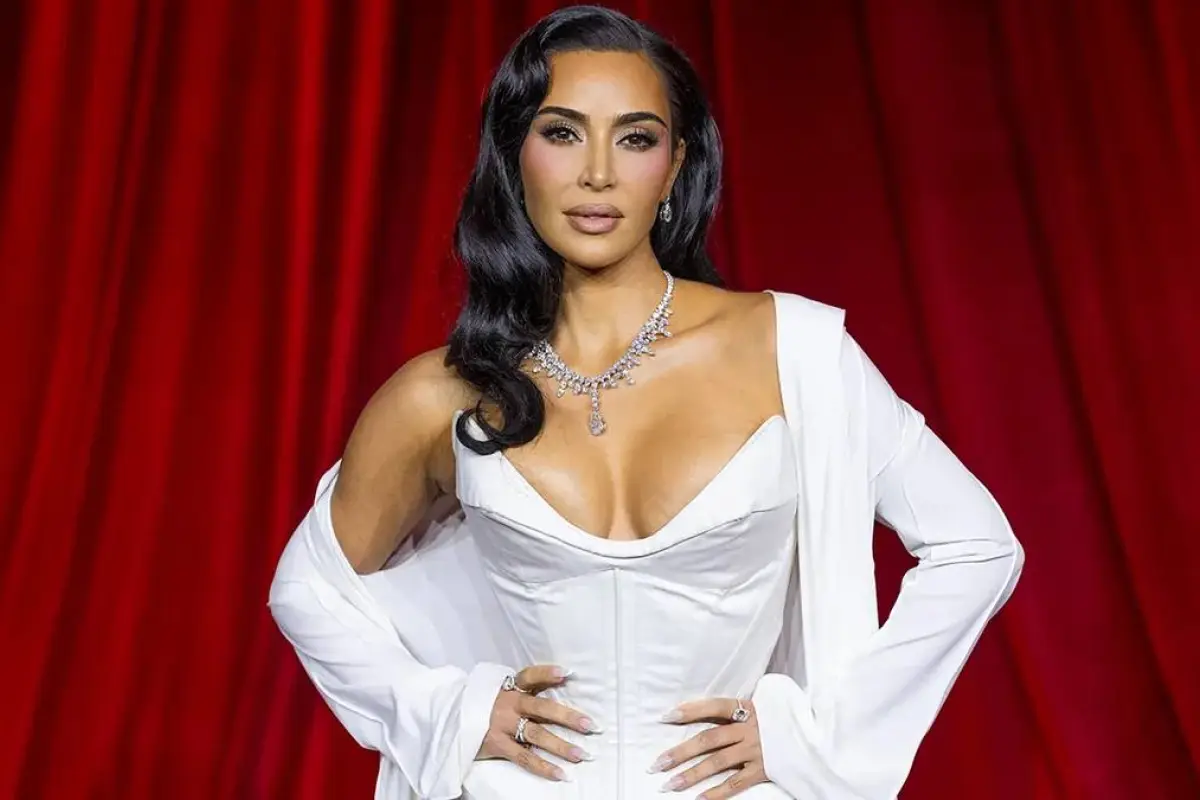kim-kardashian-emisoras-unidas-noviembre-2024.webp, 