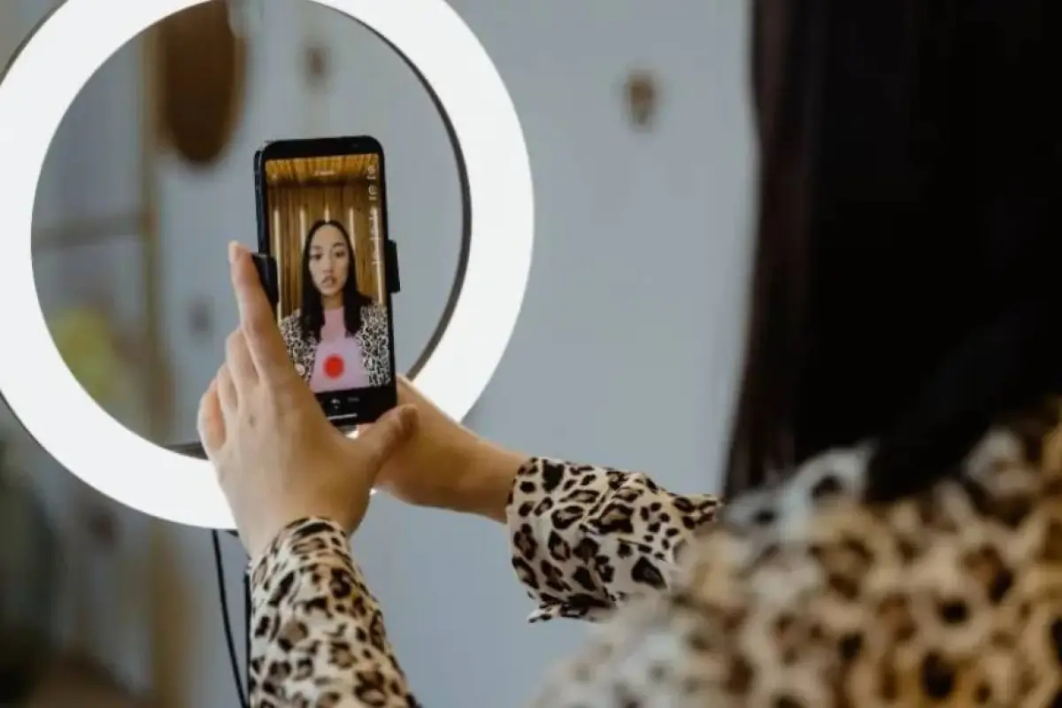 tiktok-restringe-uso-de-filtros-de-belleza.webp, 