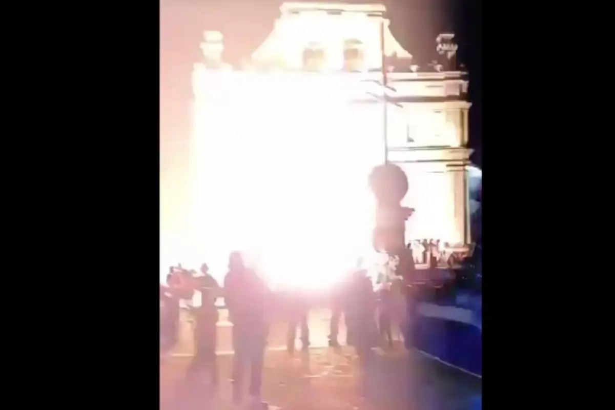 explosion-show-de-luces-cahabon-alta-verapaz.webp, 