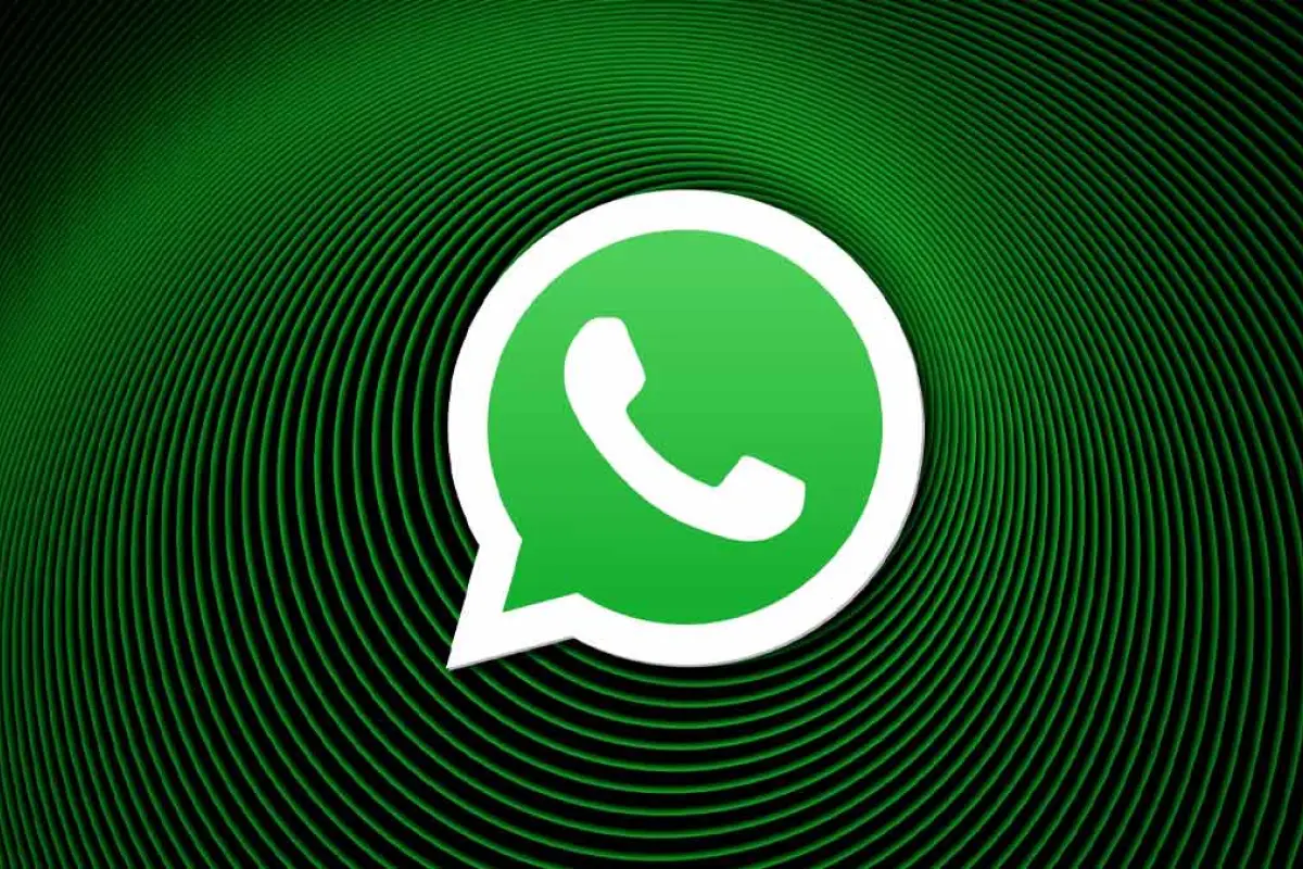 WhatsApp, Redes sociales