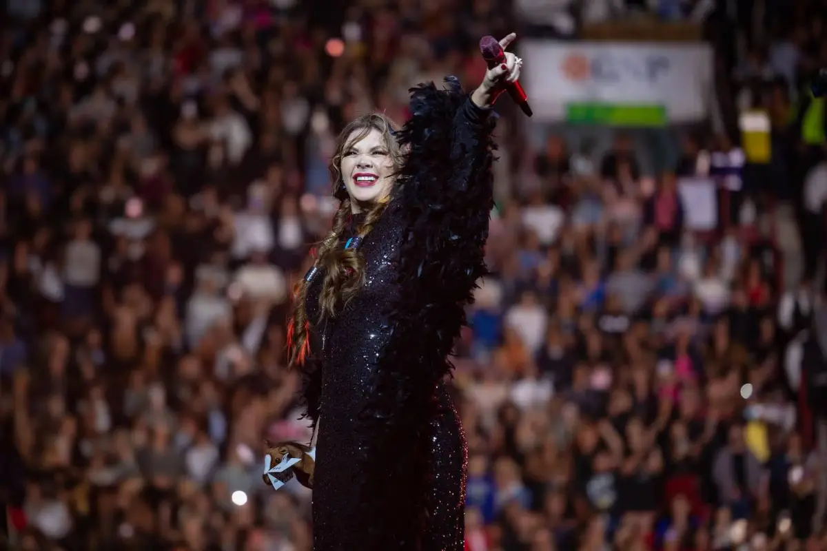 Yuridia hace historia al ser la primera mujer en llenar La Plaza de Toros México, Instagram