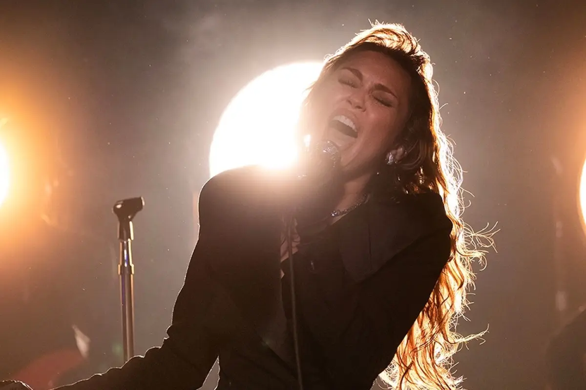Miley Cyrus, Redes sociales