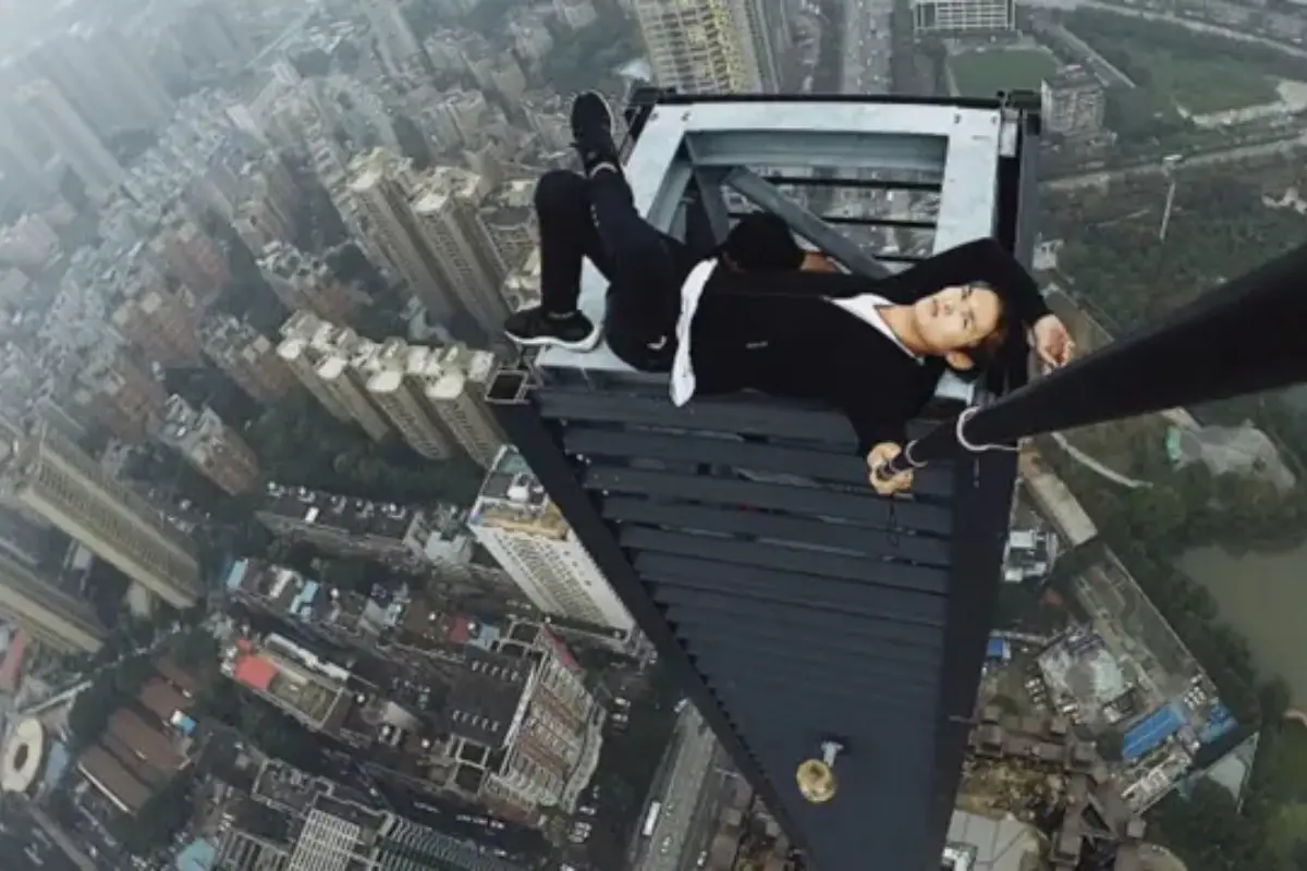 Wu Yongning - Hombre Araña Chino, Redes sociales