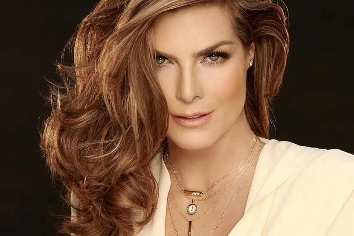 Montserrat Oliver, Instagram