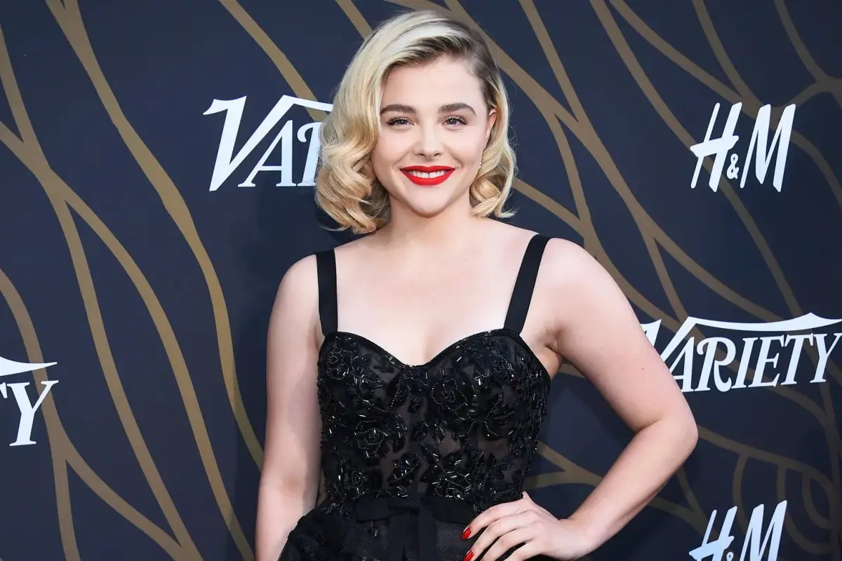 Chloë Grace Moretz, Instagram