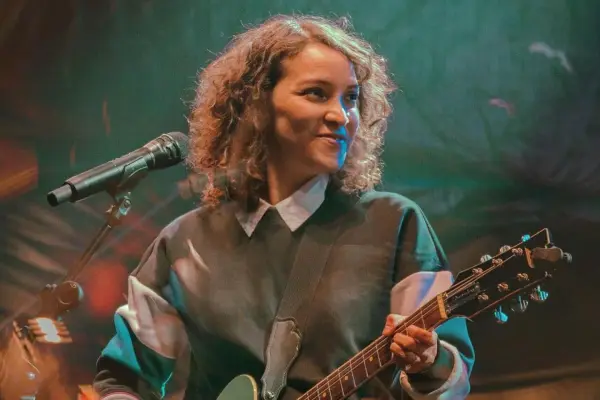 Gaby Moreno ,Redes sociales