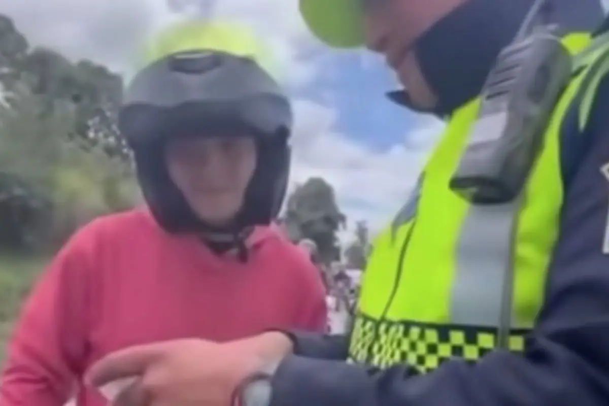 Polémica por video que involucra a la PMT de Villa Nueva., Captura de pantalla video Facebook.