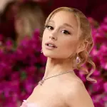 Ariana Grande ,Instagram