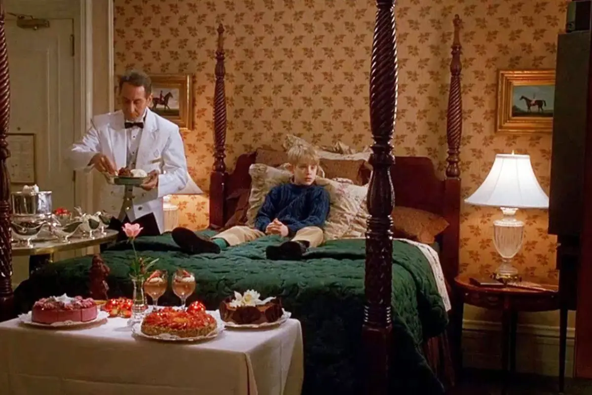 &quot;Mi pobre angelito 2&quot;, Facebook