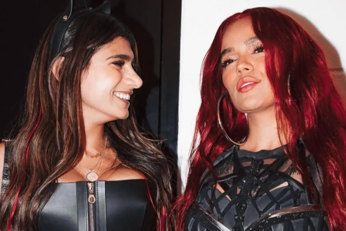 Mia Khalifa y Karol G, Redes sociales