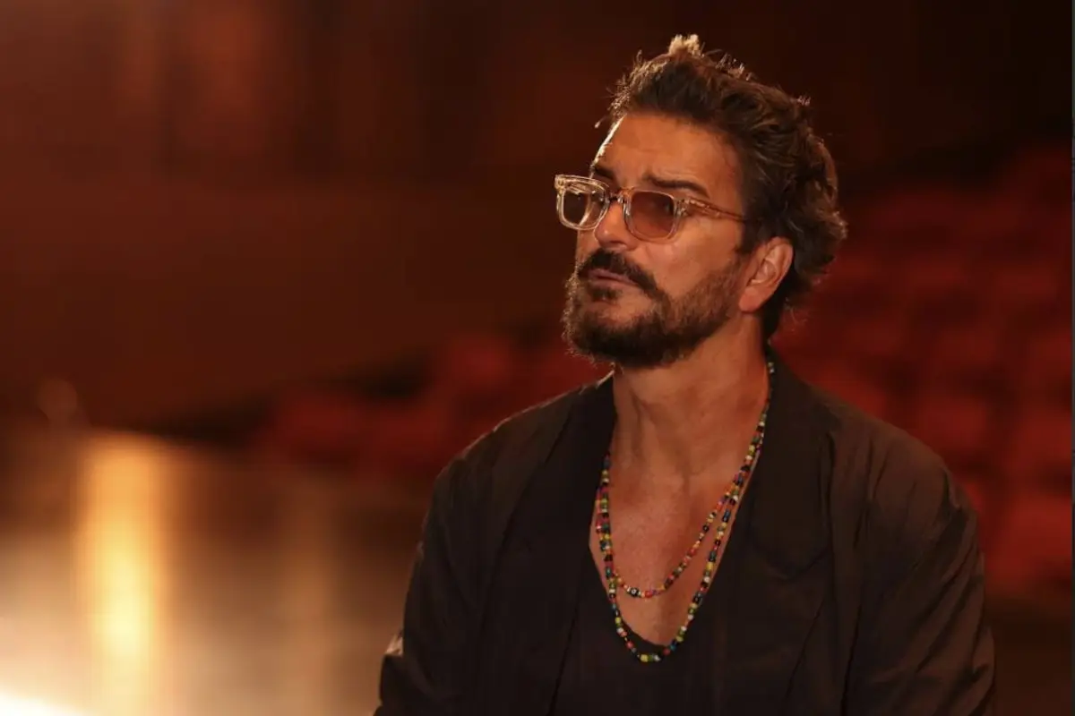 Mundo Arjona y World, Mundo Arjona y World