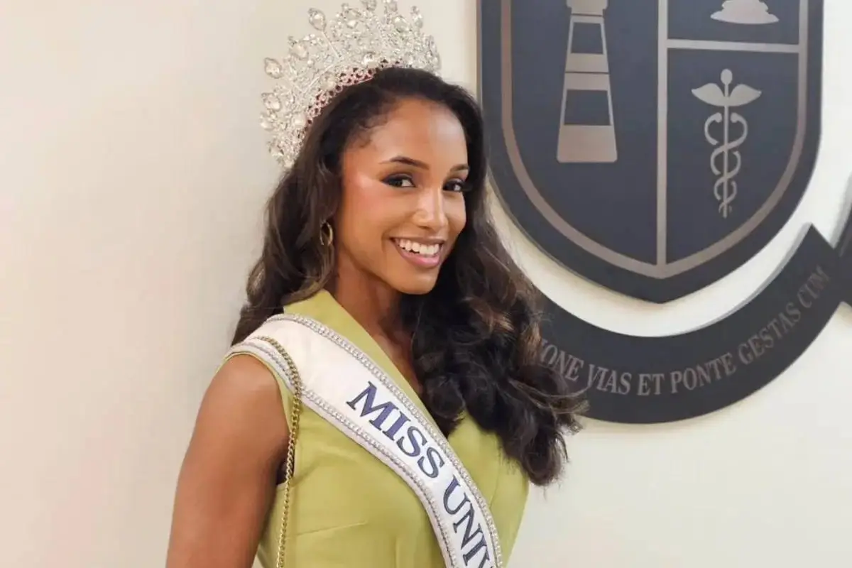 Miss Jamaica sufre caída en gala preliminar de Miss Universo 2025, Instagram
