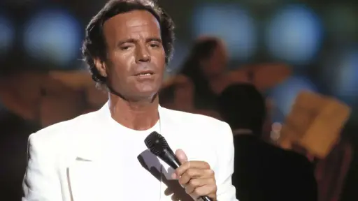 Julio Iglesias ,EFE