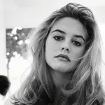 Alicia Silverstone ,Redes sociales