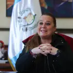 Fotografía que muestra a la ministra de Educación de Guatemala, Anabella Giracca, hablando en una entrevista con EFE en Ciudad de Guatemala (Guatemala) , EFE/ Mariano Macz