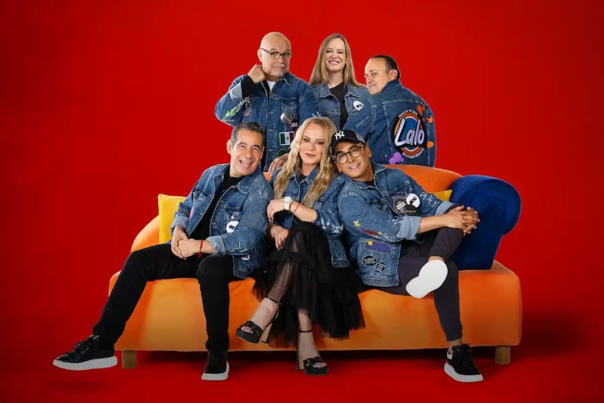 Otro Rollo Adal Ramones, Redes sociales