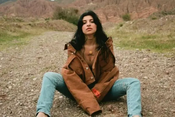 Cazzu ,Redes sociales