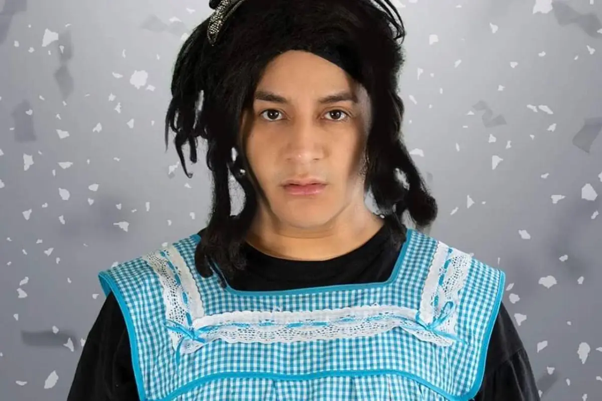 Mario Aguilar, Instagram