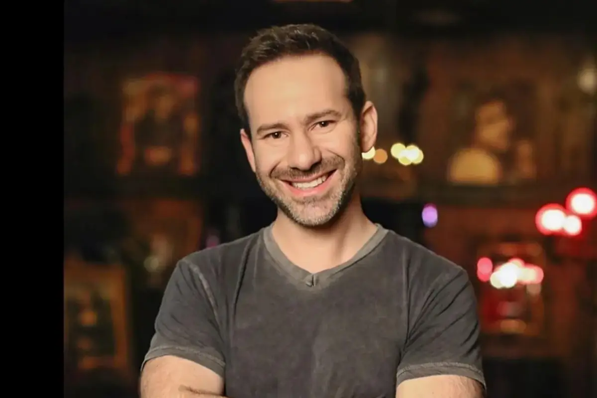 Leonid Radvinsky, Redes sociales