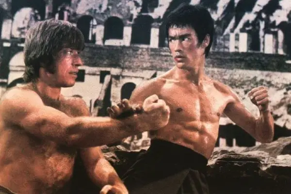 Bruce Lee Chuck Norris ,Redes sociales