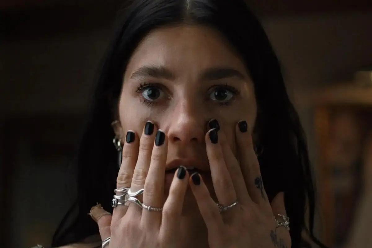 Algo terrible está a punto de suceder, Redes sociales