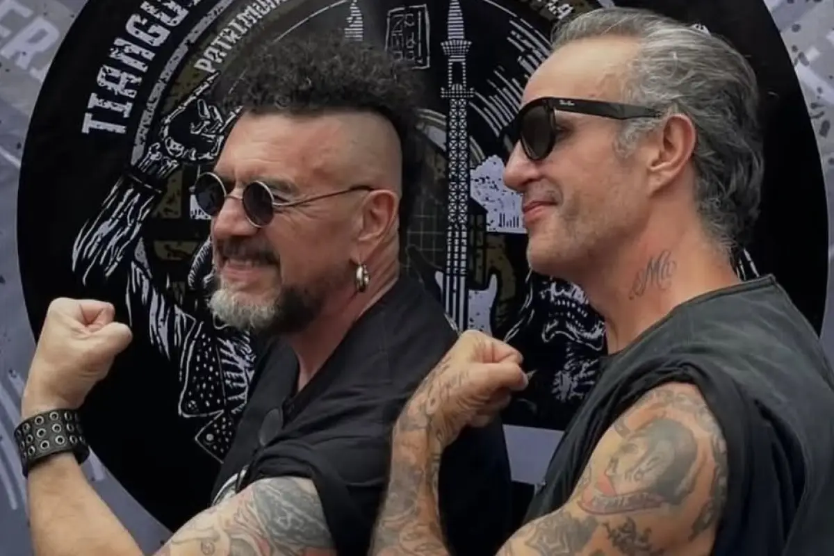 Tito Fuentes de Molotov, Redes sociales