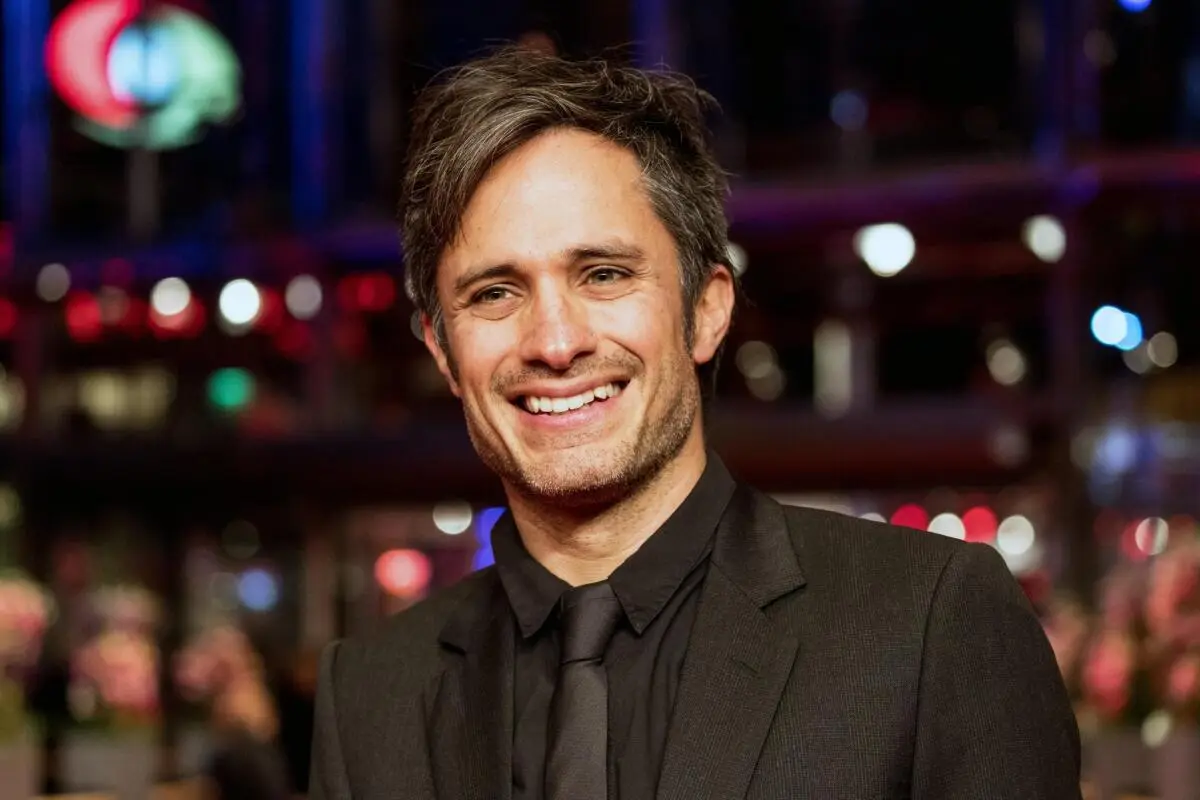 Gael García Bernal, Instagram