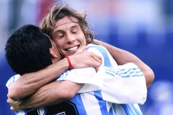 Claudio Caniggia Selección de Argentina ,Redes sociales