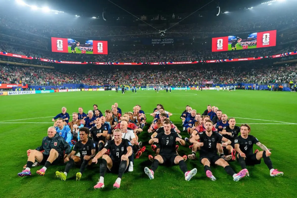 Selección de Noruega hace el famoso "remo vikingo" tras la victoria contra Senegal en el Mundial 2026, Redes