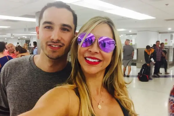 Aylín Mujica DJ MAAHEZ ,Redes sociales