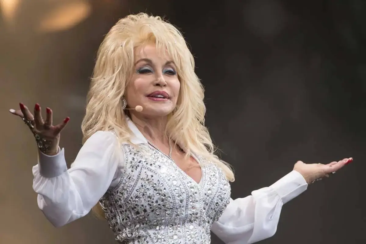 Dolly Parton, Instagram