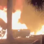 El aparatoso accidente se produjo durante la madrugada del 13 de septiembre en Irvine, California, Estados Unidos. ,Captura de pantalla video de X.