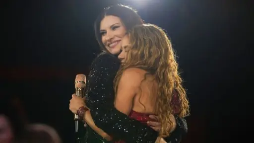 Shakira y Laura Paussini ,Redes sociales Laura Pussini
