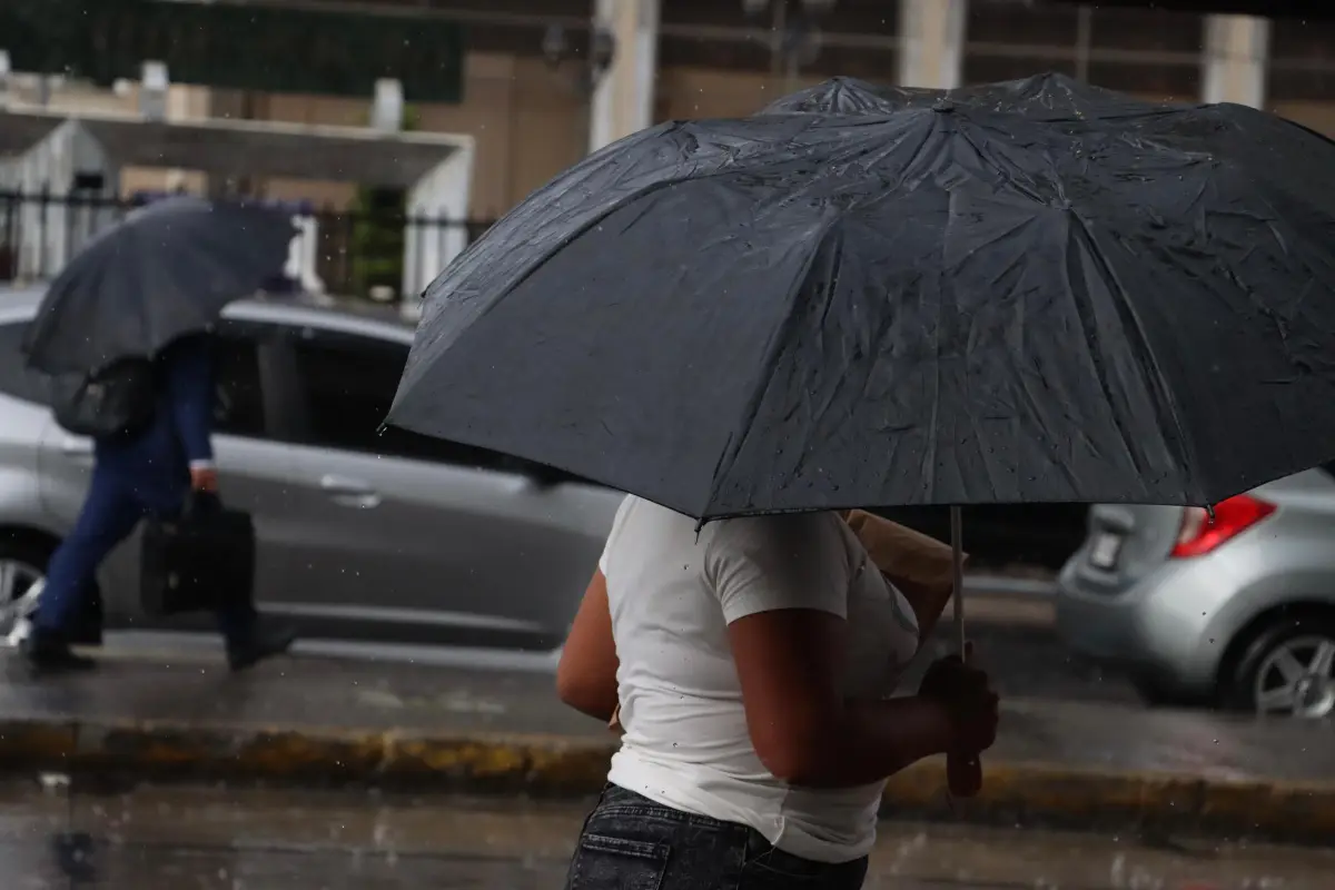 Lluvias en la Ciudad de Guatemala, Omar Solís/Emisoras Unidas