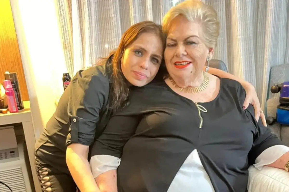 Martha Elena Martínez y Paquita la del Barrio, Redes sociales