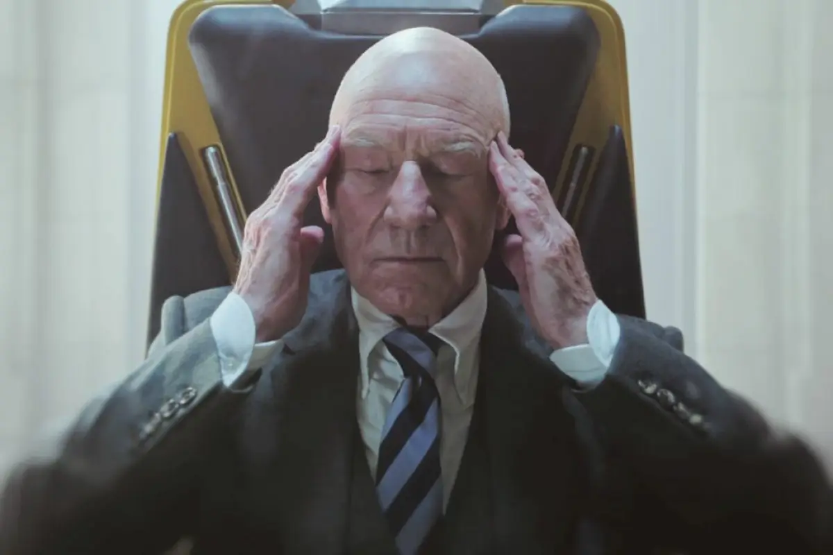 Patrick Stewart, Redes sociales